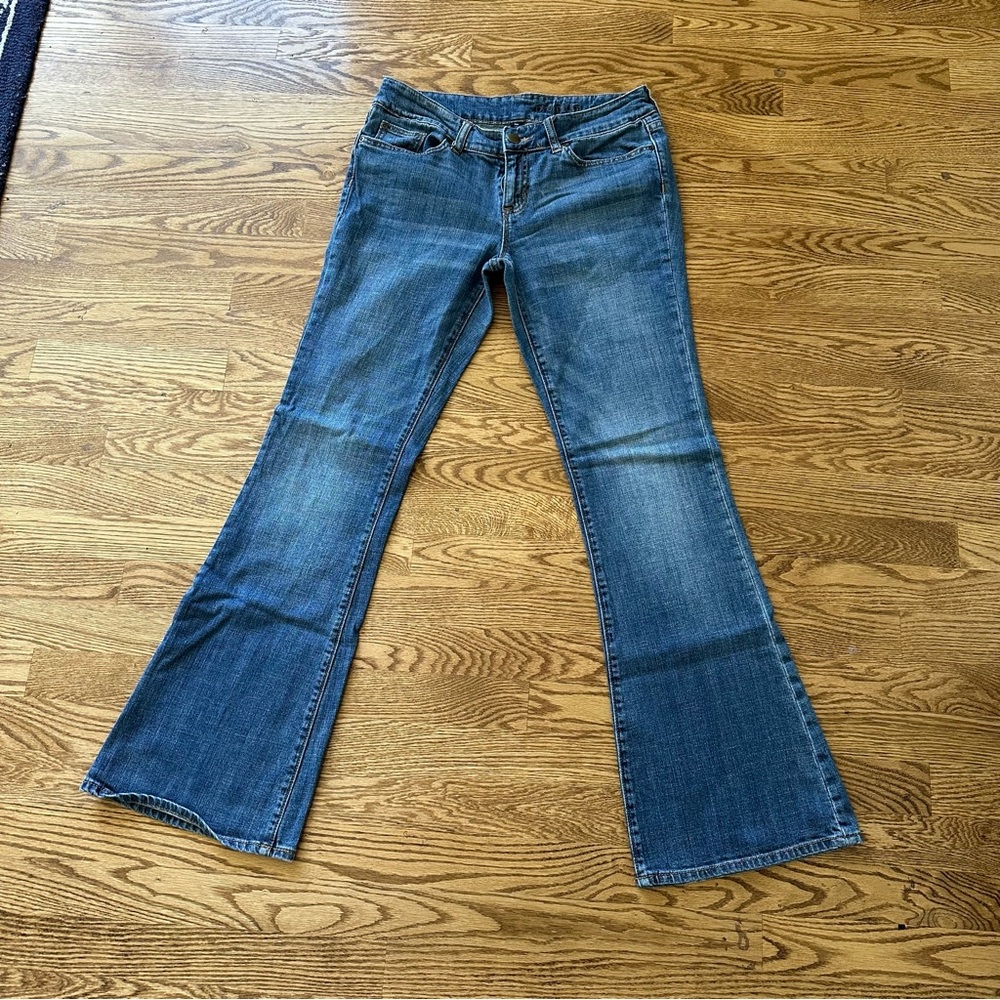 New without tags Gap Women Premium Flare Jeans size 8/29.